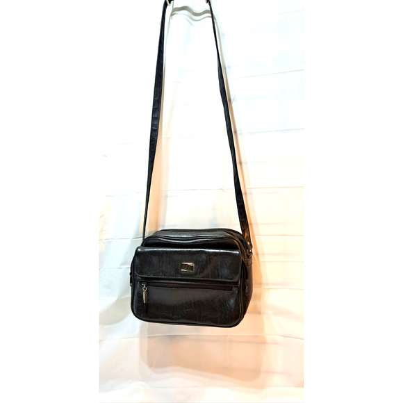 Functional, Multi-pocket Crossbody Handbag - Picture 2 of 7